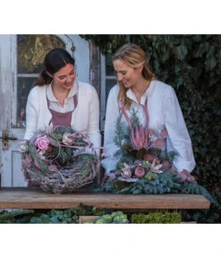 Grabgesteck Im Himmel, Ca. B70/H60/T40 Cm 6 Grabgesteck Im Himmel, Ca. B70/H60/T40 Cm -Garten Sinn Verkaufsgeschäft 6462840 WE MO 002 SerieImHimmelPremiumAllerheiligen202301